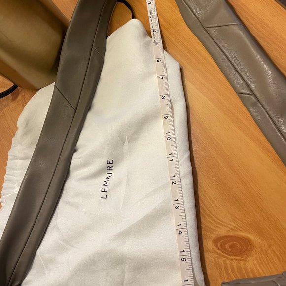 Lemaire Small Croissant Leather Bag CEMENT color - Picture 9 of 9